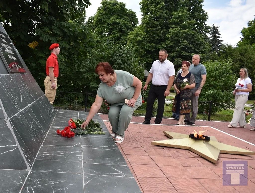 В истории нашей страны есть особые, судьбоносные даты, одна из них 22 июня 1941 года – день начала Великой Отечественной войны В истории нашей страны есть особые, судьбоносные даты, одна из них 22 июня 1941 года – день начала Великой Отечественной войны