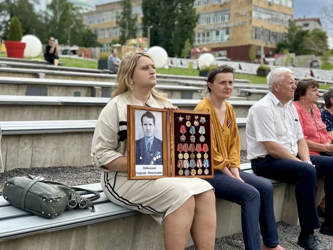 На курской «Полугоре» прошла Всероссийская минута молчания На курской «Полугоре» прошла Всероссийская минута молчания
