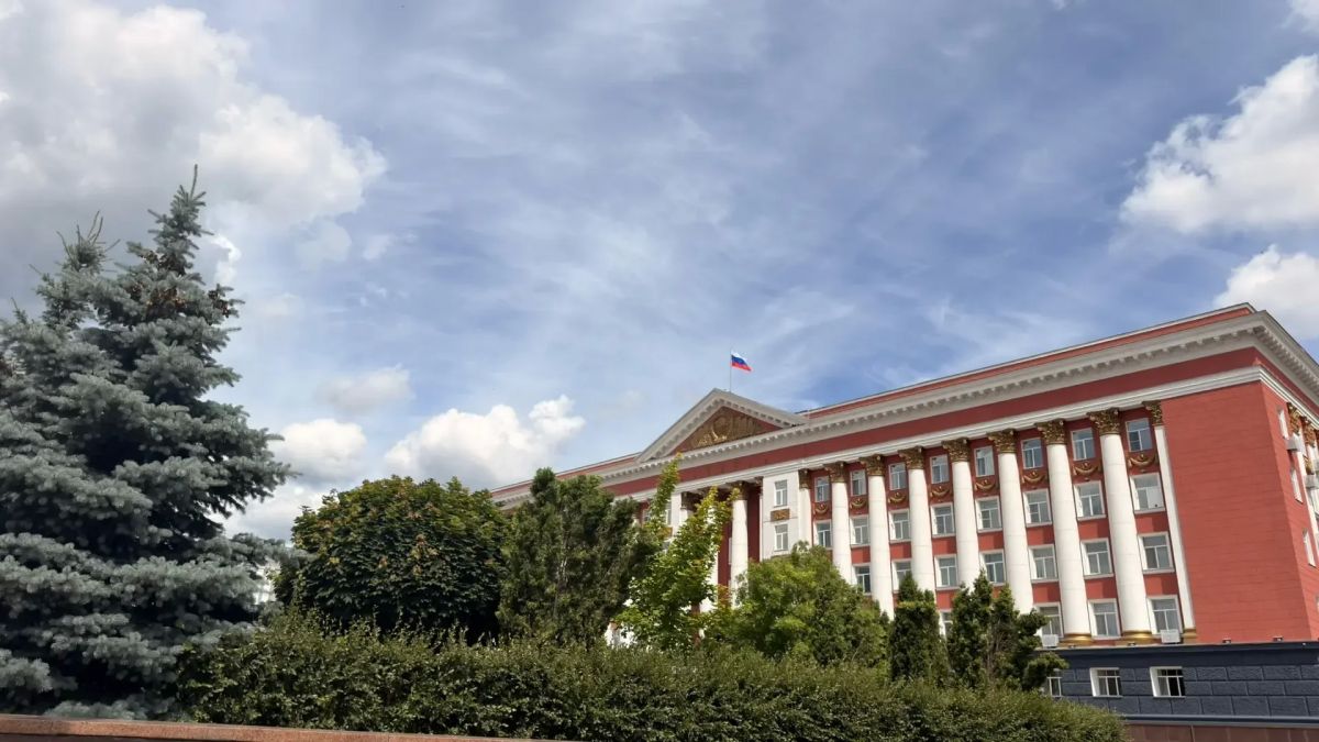 Рабочая неделя началась с заседания Правительства Курской области