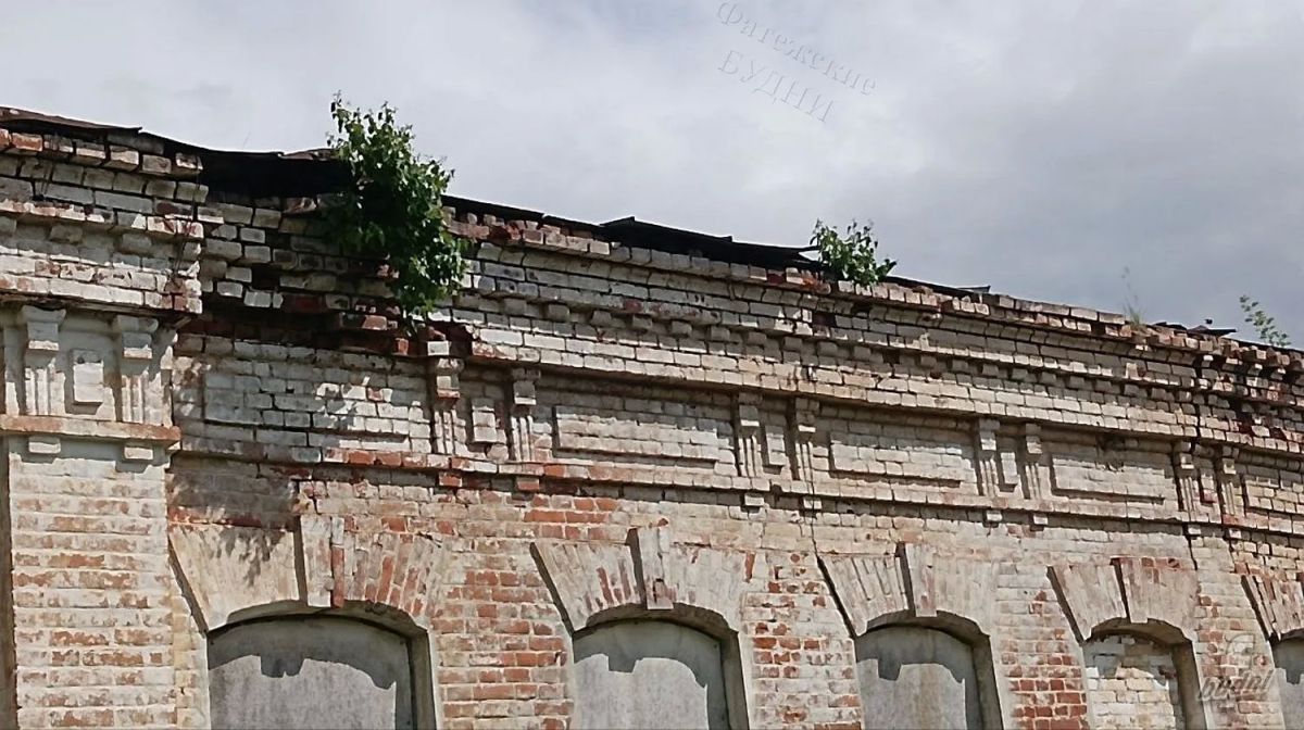 На территории архиерейского подворья, посвящённого святителю Луке, расположенного в Фатеже, стартовали работы по ремонту аварийного здания бывшей больницы На территории архиерейского подворья, посвящённого святителю Луке, расположенного в Фатеже, стартовали работы по ремонту аварийного здания бывшей больницы
