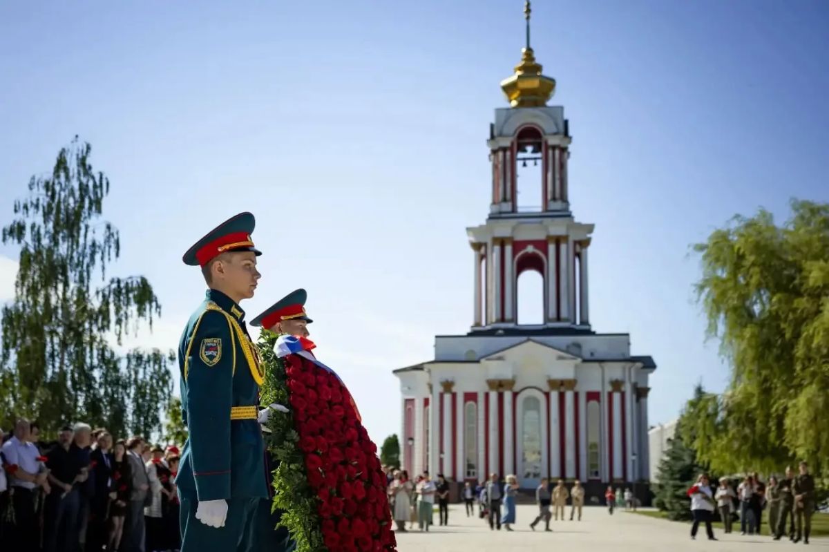Покуда сердца стучатся, — помните! Покуда сердца стучатся, — помните!