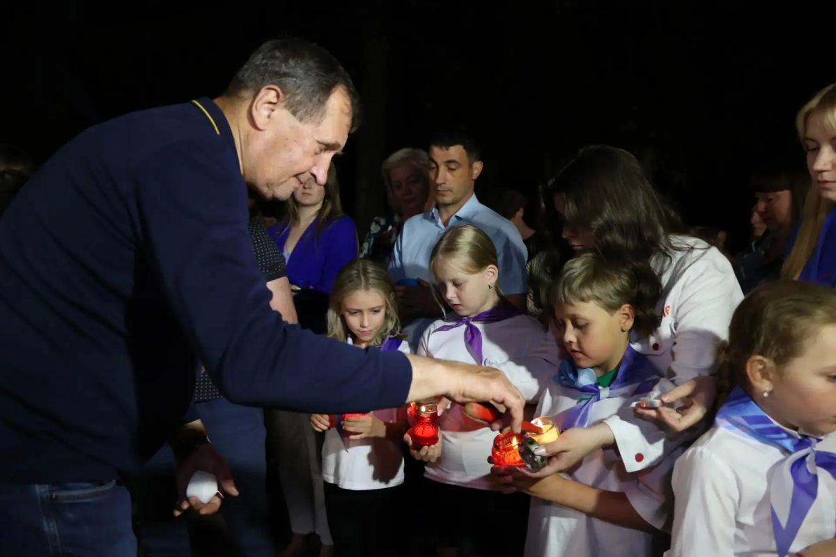 Накануне Дни памяти и скорби на мемориальном комплексе "Большой Дуб" традиционно зажглись Свечи Памяти Накануне Дни памяти и скорби на мемориальном комплексе "Большой Дуб" традиционно зажглись Свечи Памяти