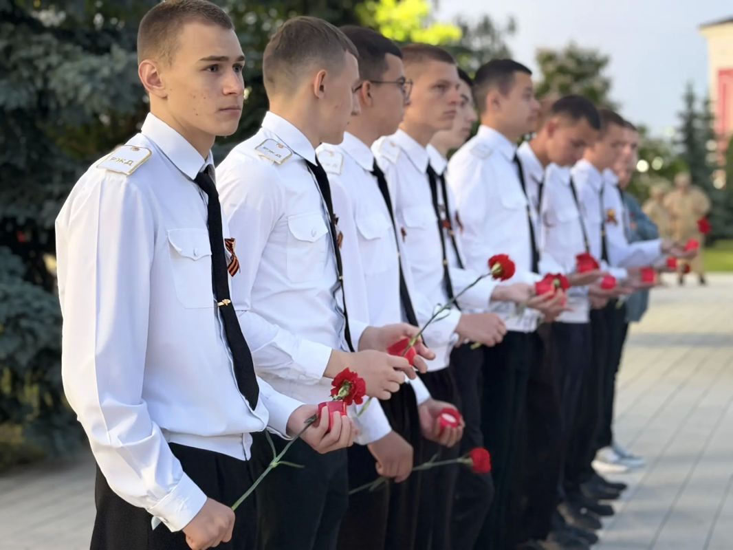 Куряне присоединились к масштабной Всероссийской акции «Свеча памяти» Куряне присоединились к масштабной Всероссийской акции «Свеча памяти»