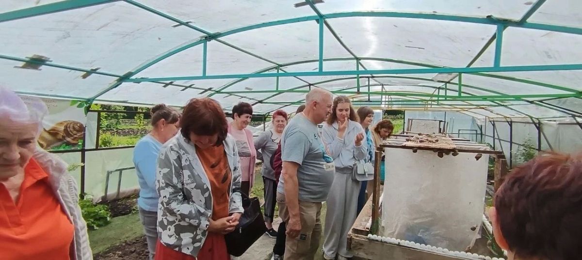 18 июня 2026 года группа учителей географии, биологии, химии Фатежского района посетила улиточную ферму «Улиткампания» в д.Поздняково Солдатского сельского совета 18 июня 2026 года группа учителей географии, биологии, химии Фатежского района посетила улиточную ферму «Улиткампания» в д.Поздняково Солдатского сельского совета