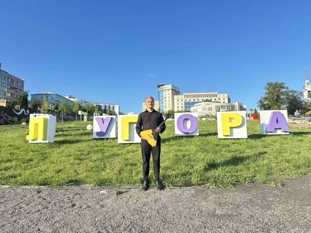 В Курске на Полугоре прошел концерт, посвященный Дню балалайки, который собрал множество зрителей и участников В Курске на Полугоре прошел концерт, посвященный Дню балалайки, который собрал множество зрителей и участников