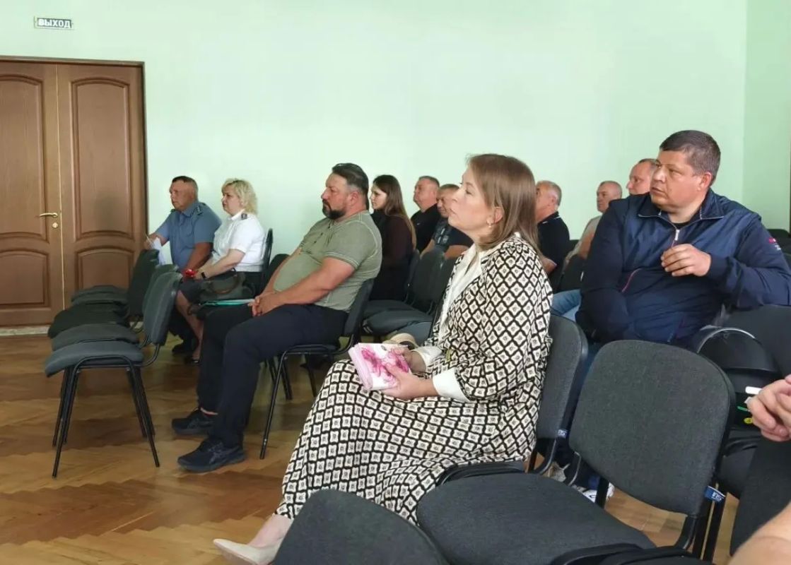 Состоялось совещание с водопользователями, обладающими решениями на пользование водными объектами для осуществления прудовой аквакультуры Состоялось совещание с водопользователями, обладающими решениями на пользование водными объектами для осуществления прудовой аквакультуры