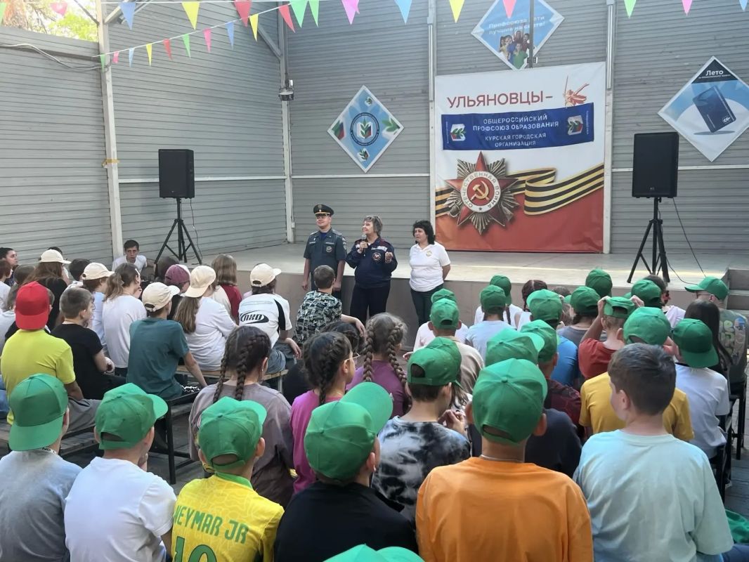 В ДОЛ "Орленок" и им. "У.Громовой" проведены комплексные занятия по пожарной безопасности В ДОЛ "Орленок" и им. "У.Громовой" проведены комплексные занятия по пожарной безопасности