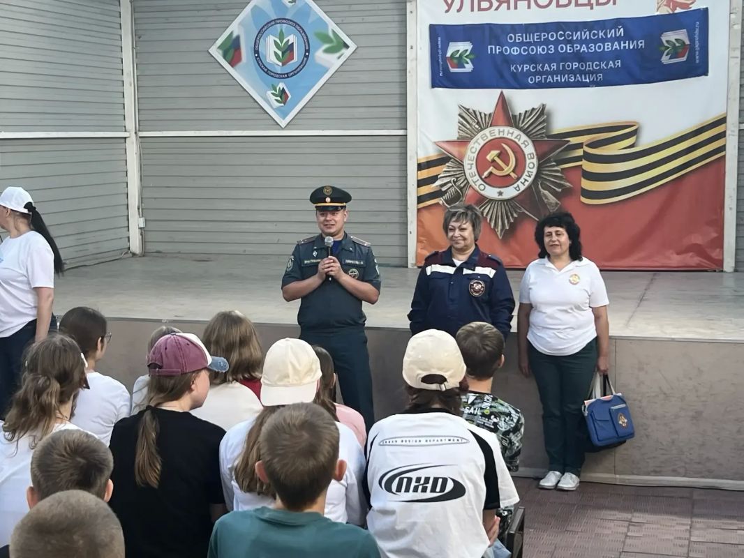 В ДОЛ "Орленок" и им. "У.Громовой" проведены комплексные занятия по пожарной безопасности В ДОЛ "Орленок" и им. "У.Громовой" проведены комплексные занятия по пожарной безопасности