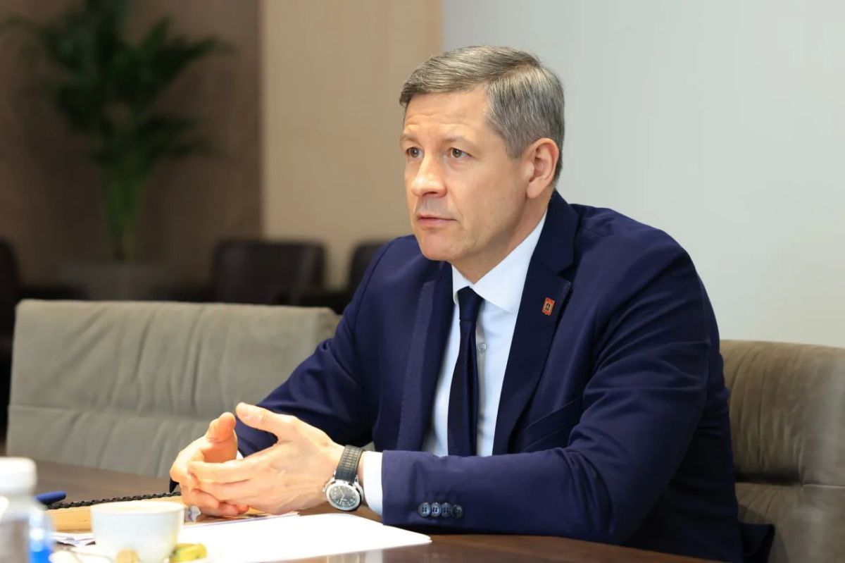 Оксана Лут и врио губернатора Брянской области Егор Ковальчук обсудили поддержку АПК региона Оксана Лут и врио губернатора Брянской области Егор Ковальчук обсудили поддержку АПК региона