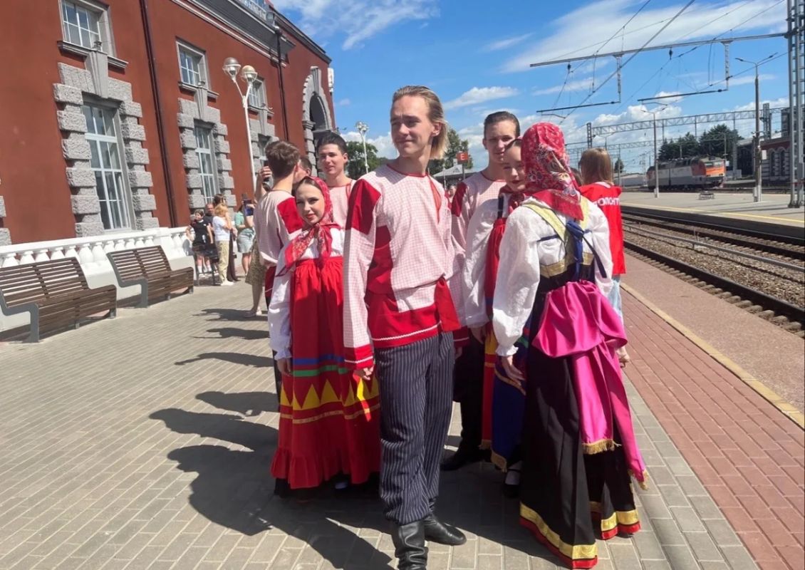 В Курск прибыл «Театральный поезд» В Курск прибыл «Театральный поезд»