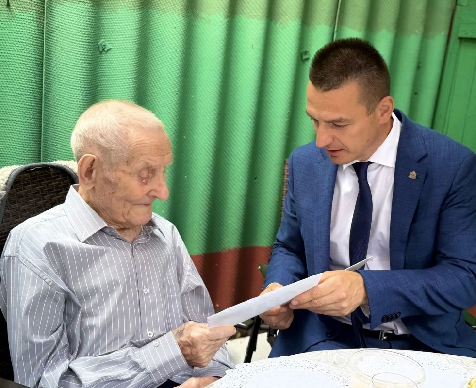 Почетному гражданину города Курска Алексею Ильичу Сорокину — 100 лет! Почетному гражданину города Курска Алексею Ильичу Сорокину — 100 лет!