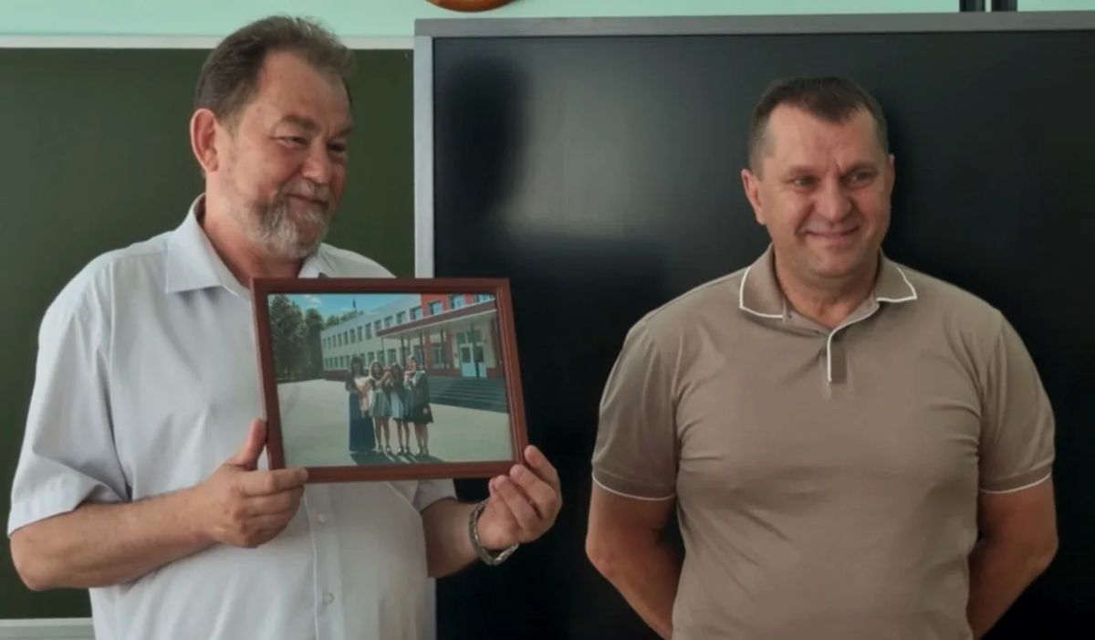 Конец июня - пора радостных и, одновременно, немного грустных событий - выпускных в школах Конец июня - пора радостных и, одновременно, немного грустных событий - выпускных в школах