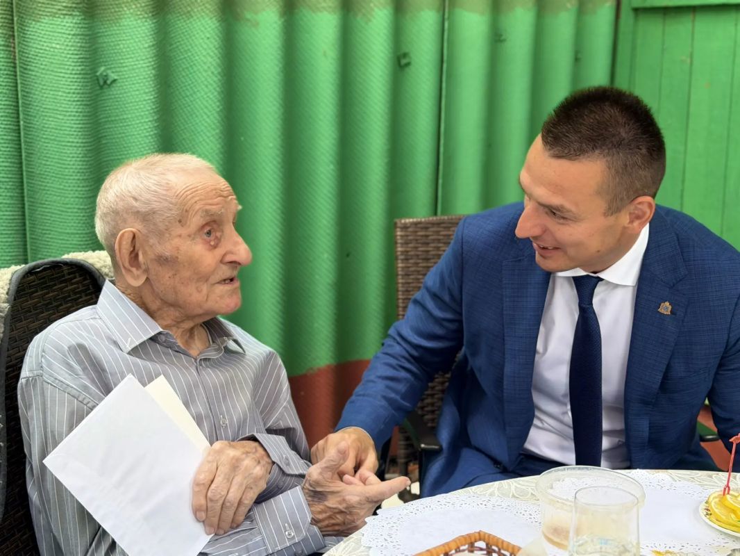 Почетному гражданину города Курска Алексею Ильичу Сорокину — 100 лет! Почетному гражданину города Курска Алексею Ильичу Сорокину — 100 лет!