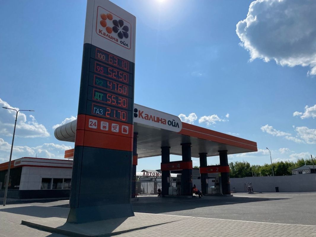 В Курской области временно запретили отпуск бензина в канистры на АЗС