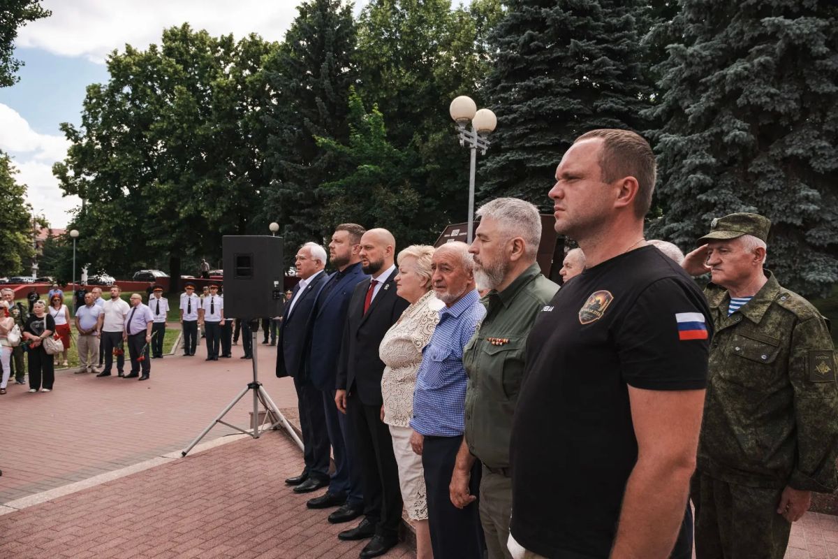 Сегодня вся страна отмечает День ветеранов боевых действий Сегодня вся страна отмечает День ветеранов боевых действий