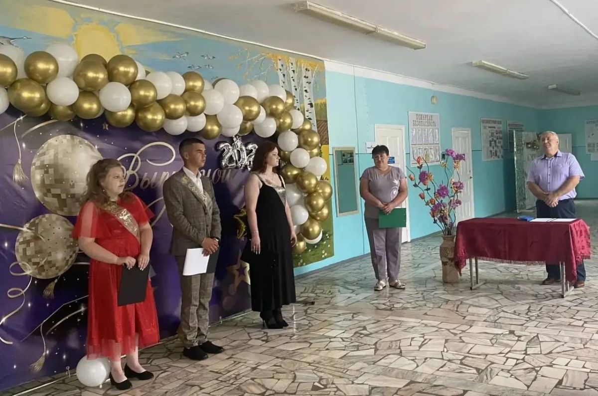 Николай Волобуев: В школах Беловского района прошли выпускные! Николай Волобуев: В школах Беловского района прошли выпускные!