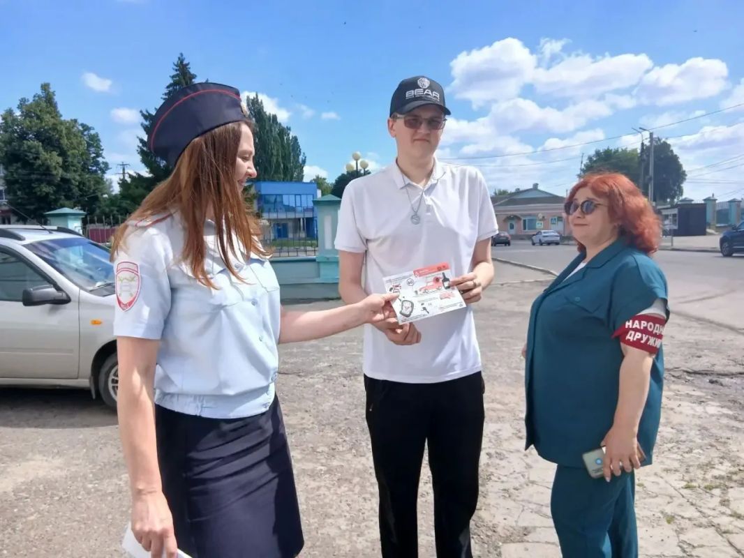 С целью профилактики дорожно-транспортных происшествий, а также привлечения внимания общественности сотрудники Госавтоинспекции совместно с представителями ДНД провели профилактическое мероприятие, направленное на повышение... С целью профилактики дорожно-транспортных происшествий, а также привлечения внимания общественности сотрудники Госавтоинспекции совместно с представителями ДНД провели профилактическое мероприятие, направленное на повышение...