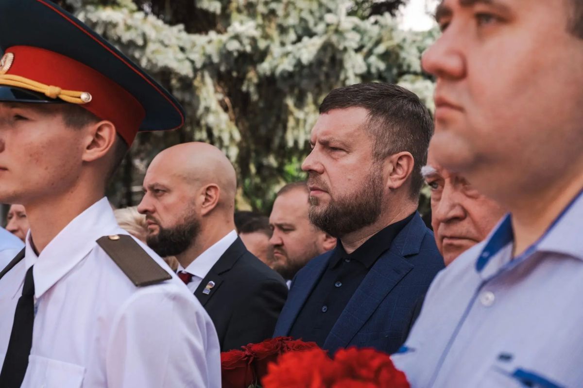Сегодня вся страна отмечает День ветеранов боевых действий Сегодня вся страна отмечает День ветеранов боевых действий