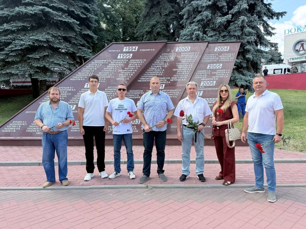 Алексей Томанов: Помним и чтим героев!. Сегодня, в День ветеранов боевых действий, мы отдаём дань уважения тем, кто с честью выполнял свой долг перед Родиной