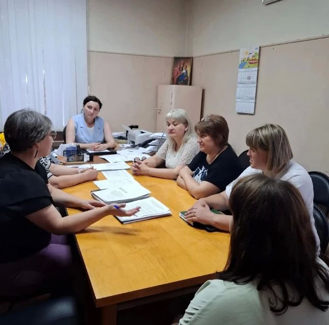 Под председательством заместителя Главы Администрации Конышевского района Елены Стариковской прошло заседание межведомственной комиссии по вопросам оказания государственной социальной помощи на основании социального контракта Под председательством заместителя Главы Администрации Конышевского района Елены Стариковской прошло заседание межведомственной комиссии по вопросам оказания государственной социальной помощи на основании социального контракта