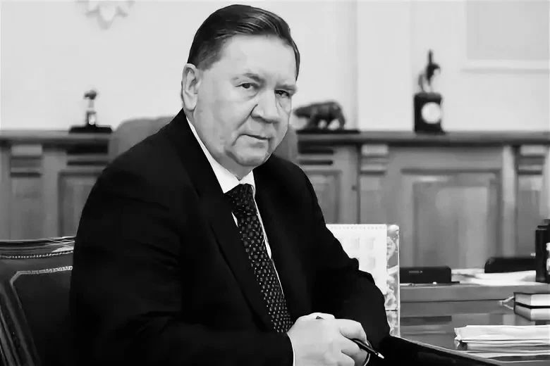 Александр Хинштейн: Сегодня депутаты облдумы поддержали мою инициативу о присвоении званий Почётных граждан Курской области Митрополиту Курскому и Рыльскому Герману и экс-губернатору региона Александру Михайлову (посмертно) Александр Хинштейн: Сегодня депутаты облдумы поддержали мою инициативу о присвоении званий Почётных граждан Курской области Митрополиту Курскому и Рыльскому Герману и экс-губернатору региона Александру Михайлову (посмертно)