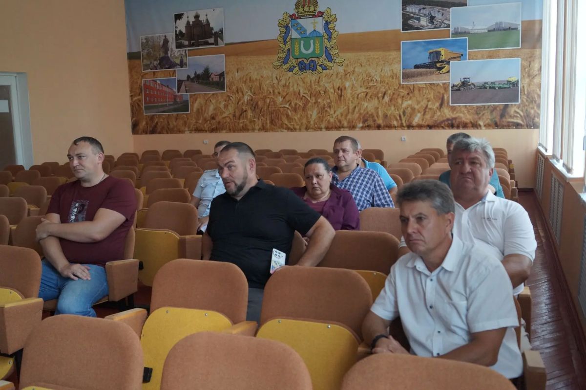 Сегодня в Администрации Конышевского района было проведено внеочередное заседание комиссии по предупреждению, ликвидации чрезвычайных ситуаций и обеспечению пожарной безопасности района Сегодня в Администрации Конышевского района было проведено внеочередное заседание комиссии по предупреждению, ликвидации чрезвычайных ситуаций и обеспечению пожарной безопасности района