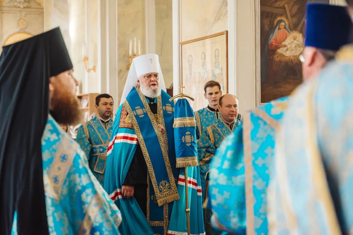 Почетными гражданами Курской области стали митрополит Курский и Рыльский Герман и экс-губернатор региона Александр Михайлов (посмертно)