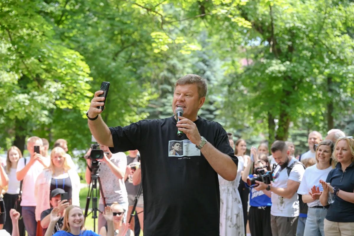 Дмитрий Губерниев оценил парк Пионеров и встретится с медиа Дмитрий Губерниев оценил парк Пионеров и встретится с медиа