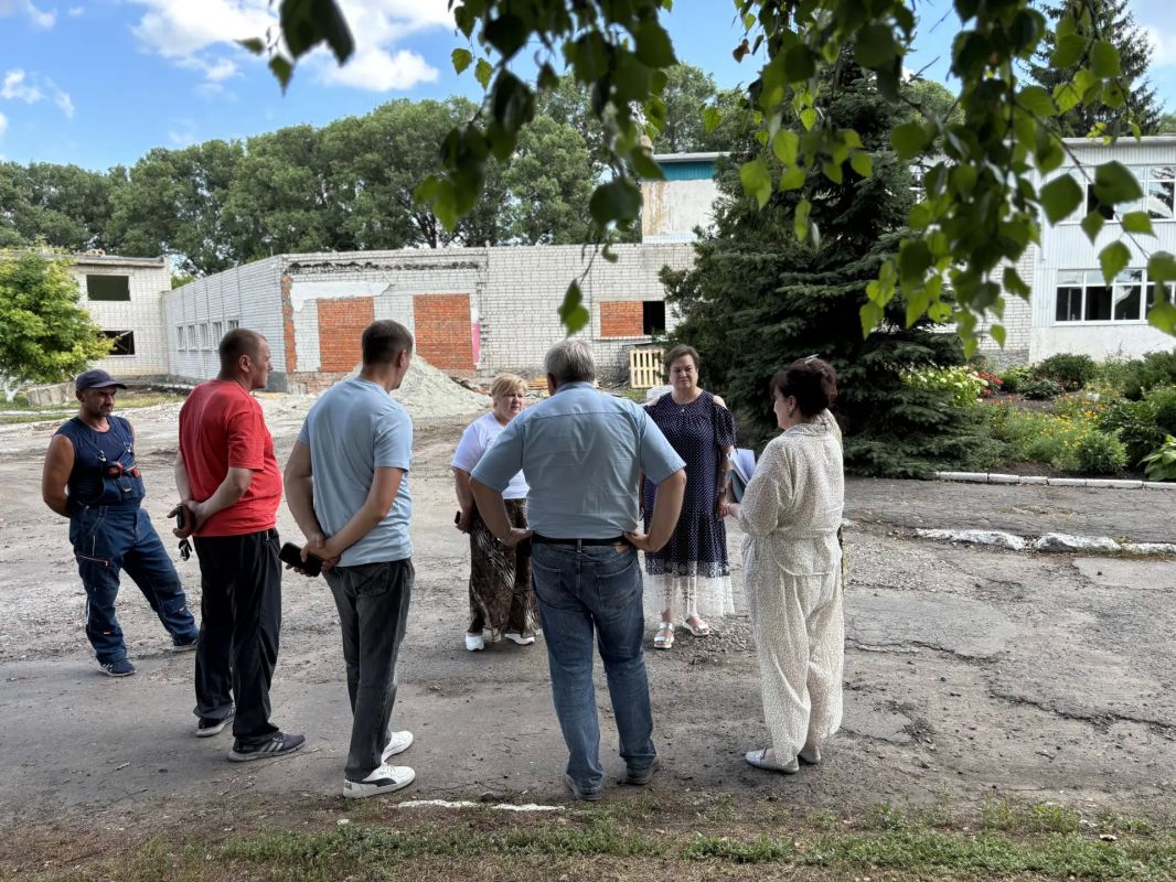 В рамках реализации регионального проекта «Старшее поколение» нацпроекта «Семья» в Курской области стартует капитальный ремонт Дома социального обслуживания «Первоцвет» В рамках реализации регионального проекта «Старшее поколение» нацпроекта «Семья» в Курской области стартует капитальный ремонт Дома социального обслуживания «Первоцвет»