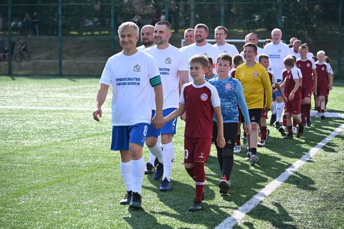 Спорт и командный дух!. В День спортивного журналиста, 2 июля 2026 года, на стадионе «Олимп» прошёл товарищеский футбольный матч между Сборной Правительства Курской области и Сборной журналистов региона Спорт и командный дух!. В День спортивного журналиста, 2 июля 2026 года, на стадионе «Олимп» прошёл товарищеский футбольный матч между Сборной Правительства Курской области и Сборной журналистов региона