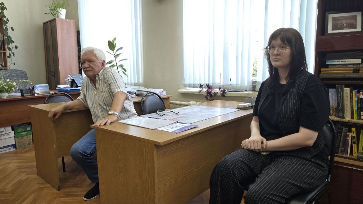 Екатерина Харченко: Филологический факультет входит в число старейших в нашем вузе: именно с него и исторического факультета начинался в 1934 году Курский педагогический институт Екатерина Харченко: Филологический факультет входит в число старейших в нашем вузе: именно с него и исторического факультета начинался в 1934 году Курский педагогический институт