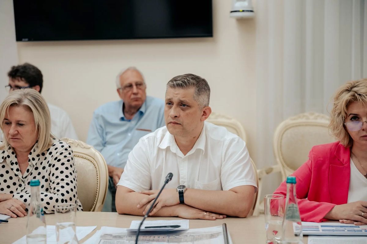 Александр Хинштейн: В 1000-летнем Курске интересы застройщиков больше не будут превалировать над интересами жителей и сохранением исторического наследия Александр Хинштейн: В 1000-летнем Курске интересы застройщиков больше не будут превалировать над интересами жителей и сохранением исторического наследия