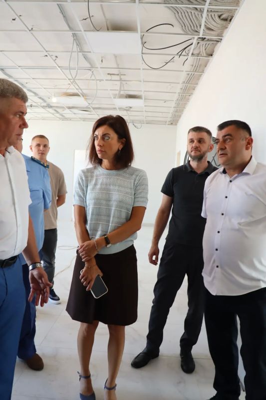 Первый заместитель руководителя Администрации Курской области Олеся Дворцова посетила с рабочим визитом Обоянский район Первый заместитель руководителя Администрации Курской области Олеся Дворцова посетила с рабочим визитом Обоянский район