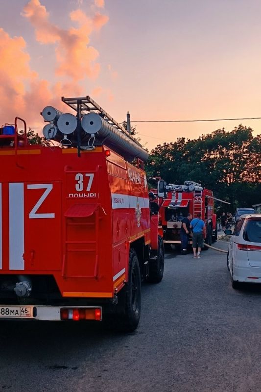 В Понырях оперативно потушили пожар в сарае