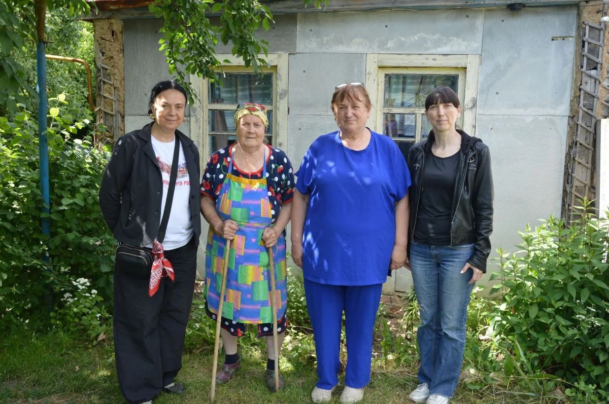 Сотрудники Курского областного Дома народного творчества совершили экспедицию по сбору фольклорных и этнографических материалов в село Рудавец, расположенное в Обоянском районе Курской области Сотрудники Курского областного Дома народного творчества совершили экспедицию по сбору фольклорных и этнографических материалов в село Рудавец, расположенное в Обоянском районе Курской области