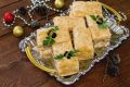 Наполеон с ветчиной и ананасом как эффектная закуска для праздничного стола