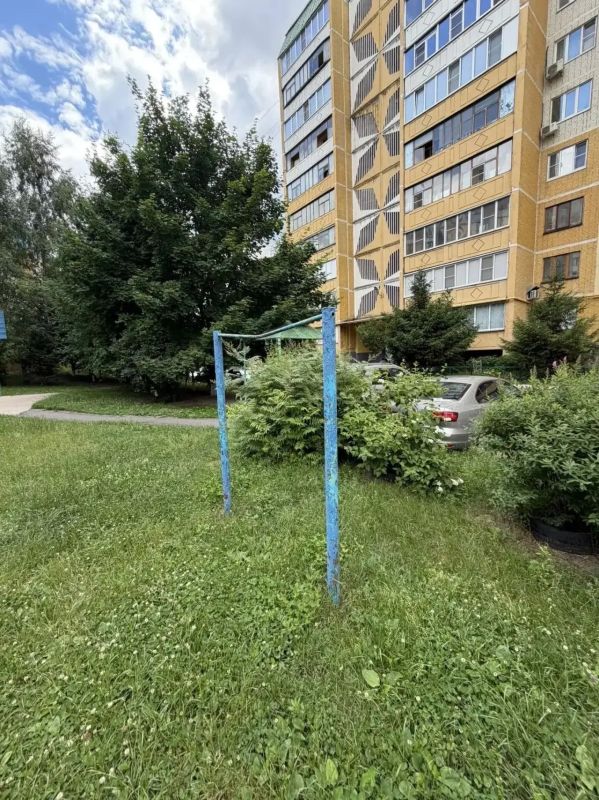 В Курске детская площадка без ремонта и покрытия дождалась прокуратуры В Курске детская площадка без ремонта и покрытия дождалась прокуратуры
