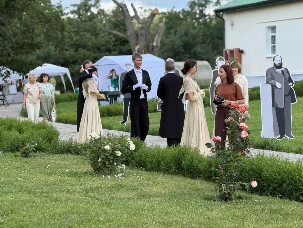 В регионе прошел форум «Фетовские чтения на Курской земле» В регионе прошел форум «Фетовские чтения на Курской земле»