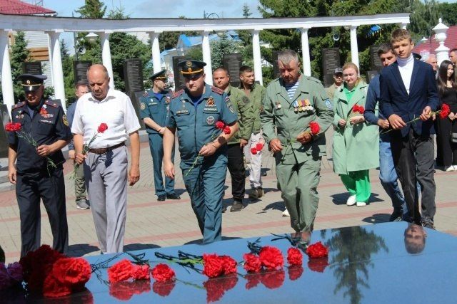 Вечная слава героям: в Понырях почтили память защитников Курской дуги Вечная слава героям: в Понырях почтили память защитников Курской дуги