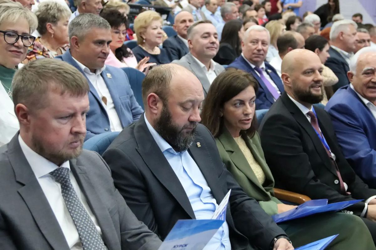 Курские единороссы приняли решение о выдвижении кандидатов в областную Думу Курские единороссы приняли решение о выдвижении кандидатов в областную Думу