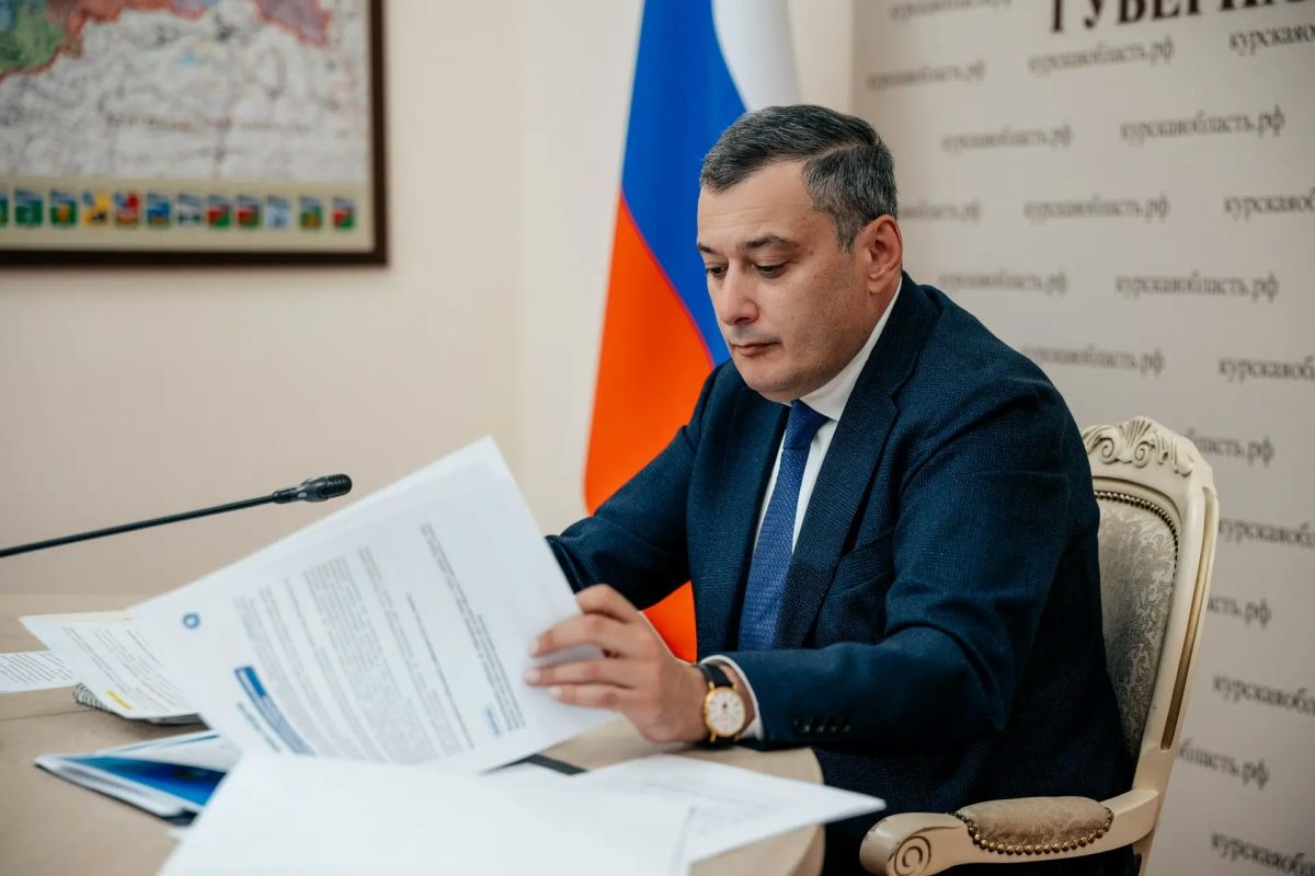 Александр Хинштейн: Рабочий понедельник начали с заседания Правительства Курской области Александр Хинштейн: Рабочий понедельник начали с заседания Правительства Курской области