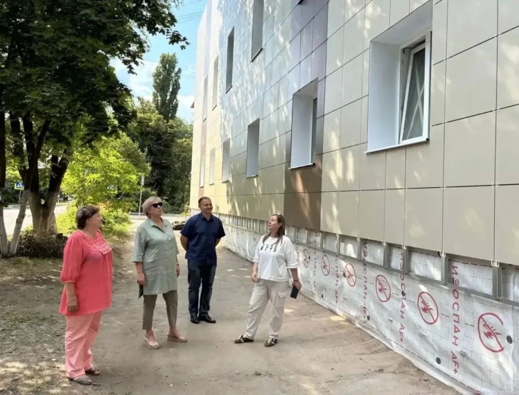 Председатель комитета культуры и туризма Курска Ирина Мазаева проверила ход ремонтных работ в подведомственных учреждениях Председатель комитета культуры и туризма Курска Ирина Мазаева проверила ход ремонтных работ в подведомственных учреждениях