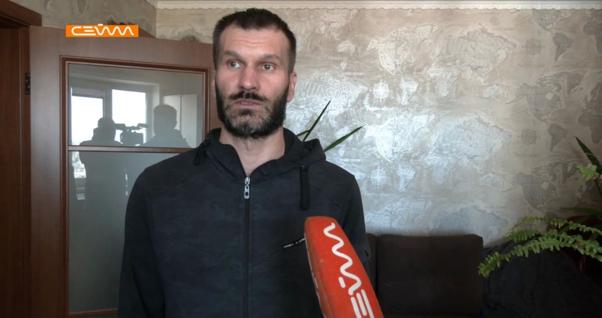 Хозяин другой пострадавшей квартиры рассказал «Сейму», что его супругу спасла бронепленка на окнах