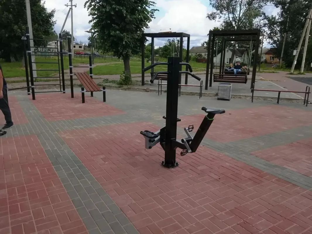 В Михайловском сельсовете Железногорского района завершили благоустройство спортивной площадки