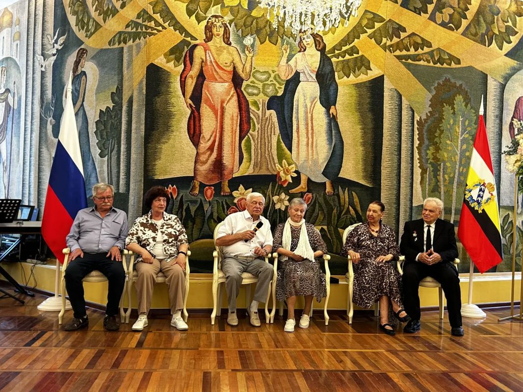 Золото, бриллианты и новое начало Золото, бриллианты и новое начало