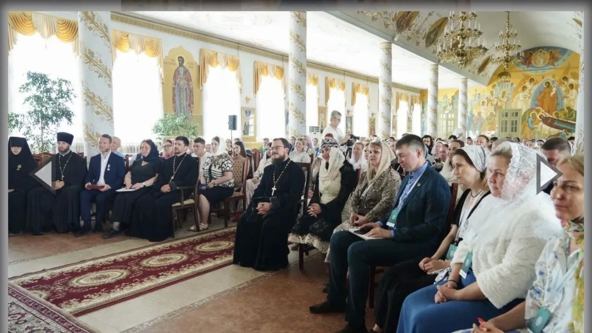 Второго июля в Нижнем Новгороде вручены награды победителям конкурса «Волонтер преподобного Серафима Саровского - 2026»
