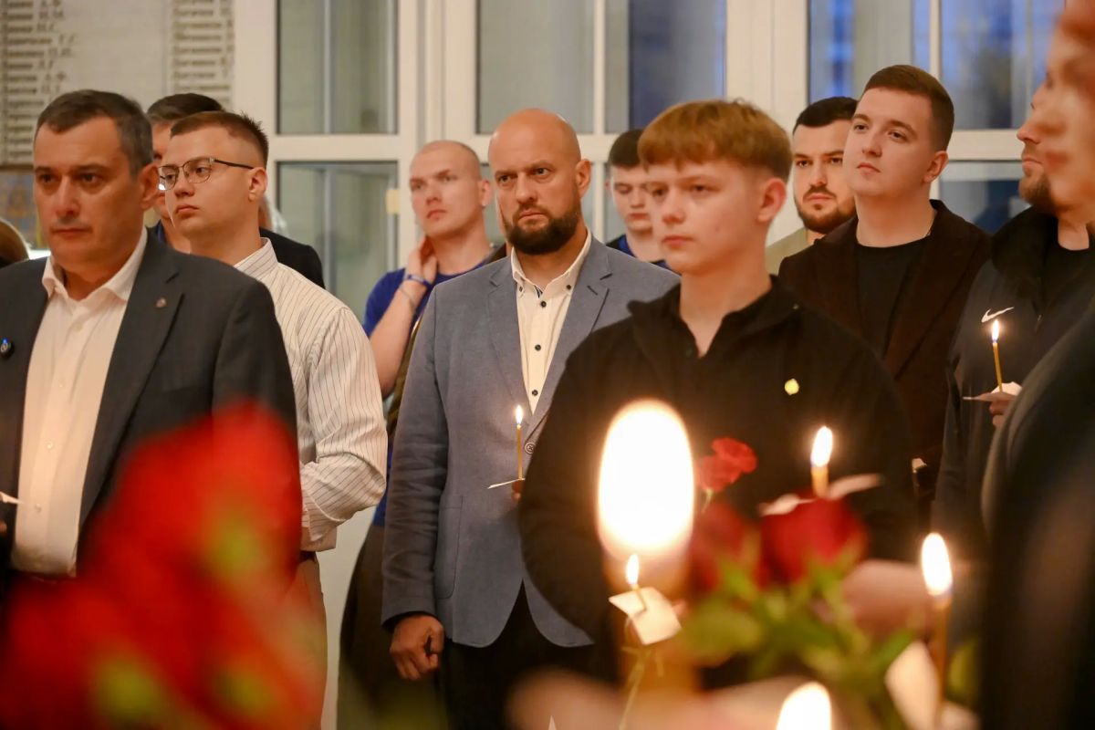 В храме великомученика Георгия Победоносца прошла панихида по погибшим в результате украинской атаки на городской пляж в ночь с 8 на 9 июля 2025 года
