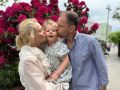 Екатерина Харченко: Когда я или мои близкие приезжаем в новый город в отпуск или путешествие, мы обязательно отправляем домой почтовую открытку с местной достопримечательностью