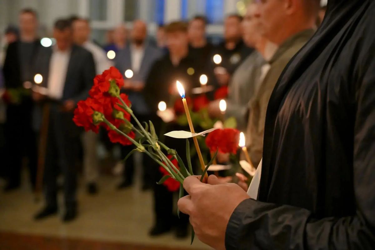 В Курске почтили память погибших при атаке БПЛА на городской пляж год назад В Курске почтили память погибших при атаке БПЛА на городской пляж год назад