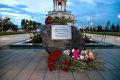 В Курске почтили память погибших при атаке БПЛА на городской пляж год назад
